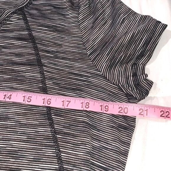 C9 Champion Gray Striped Womens Short Sleeve Semi Fit Activewear Top Size L - Picture 5 of 6